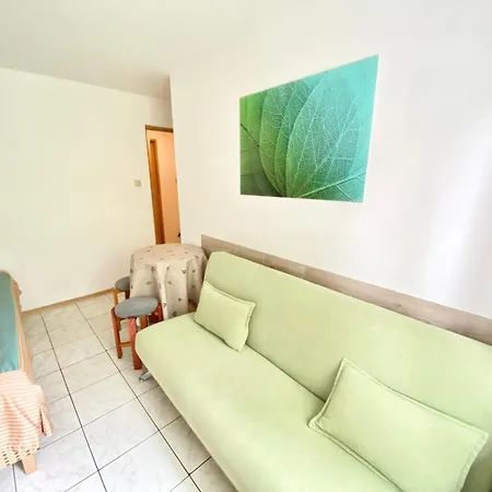 #2 Seaside With Bathroom By Swell *