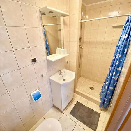 #2 Seaside With Bathroom By Swell *